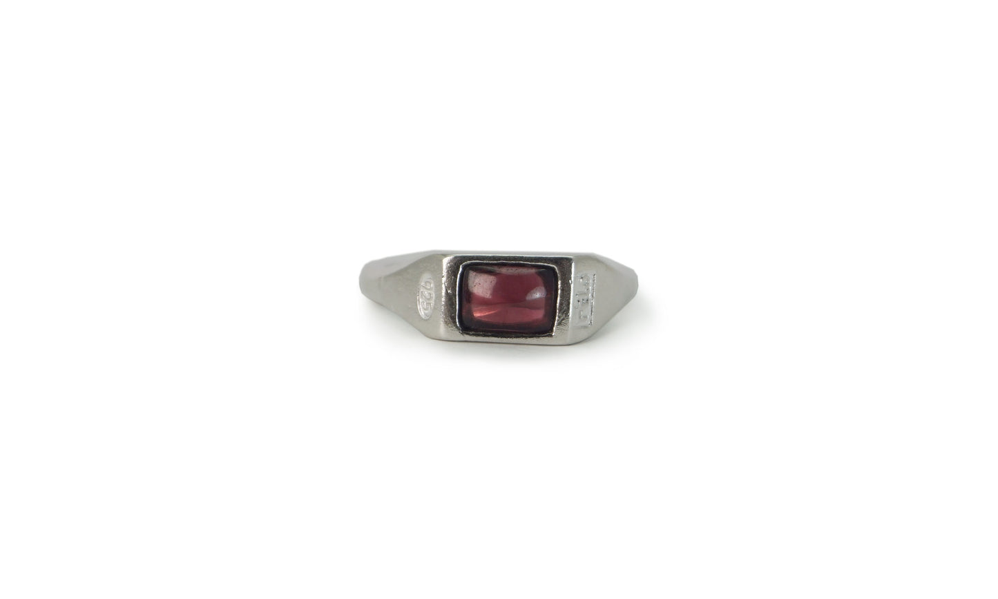 LIL-1 | BUTTON CAB GEMSTONE RING