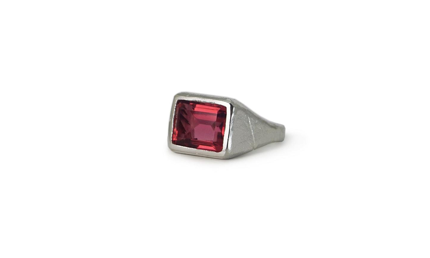 RAJA | FACETED GEMSTONE RING
