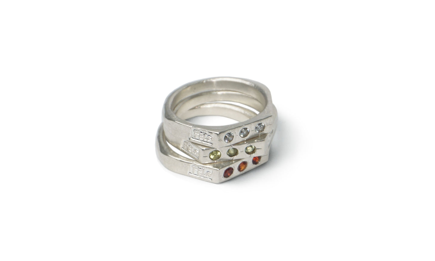 SENDIRI | TRIO GEMSTONE RING