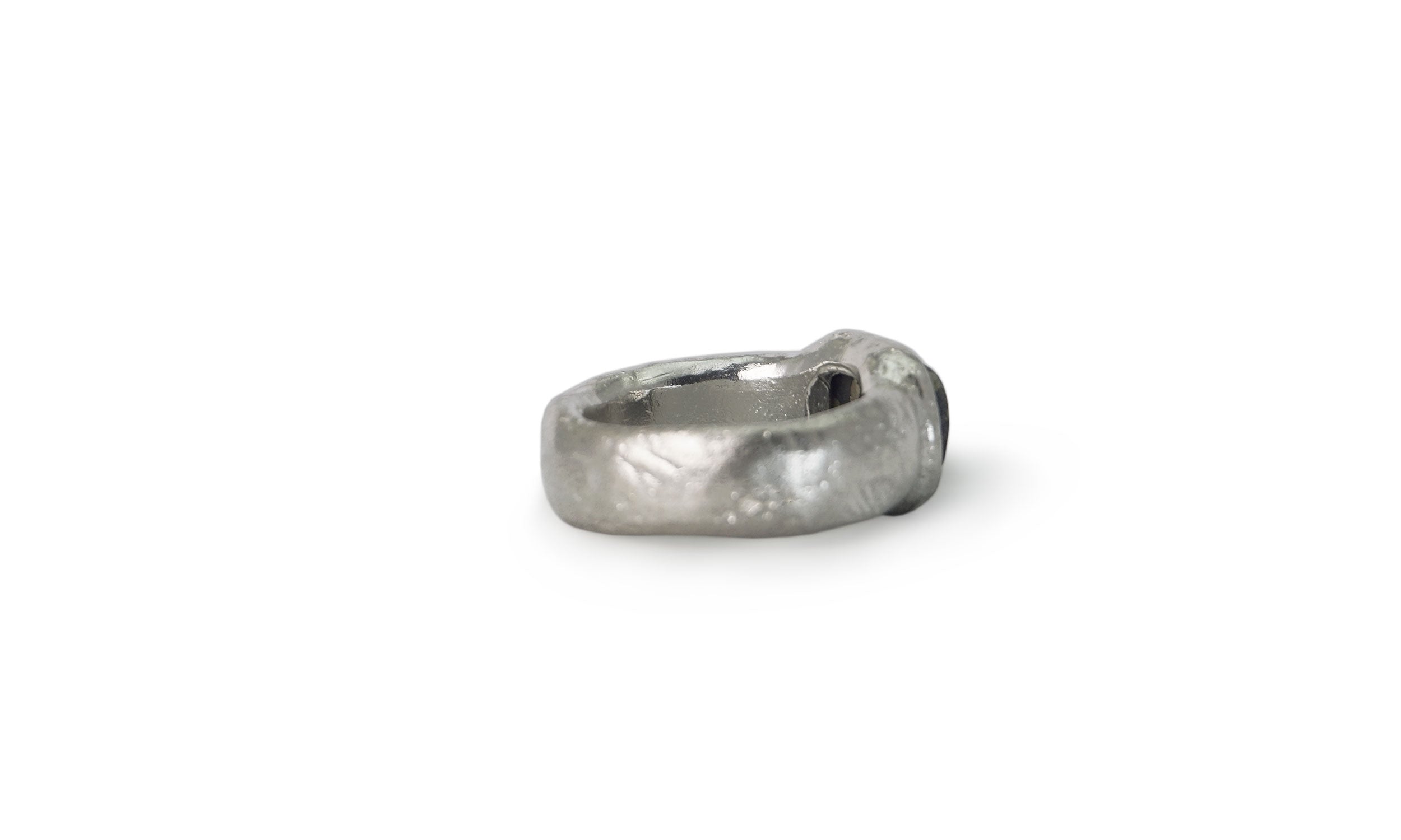 ALTER | CUSHION CUT SILVER SIGNET RING