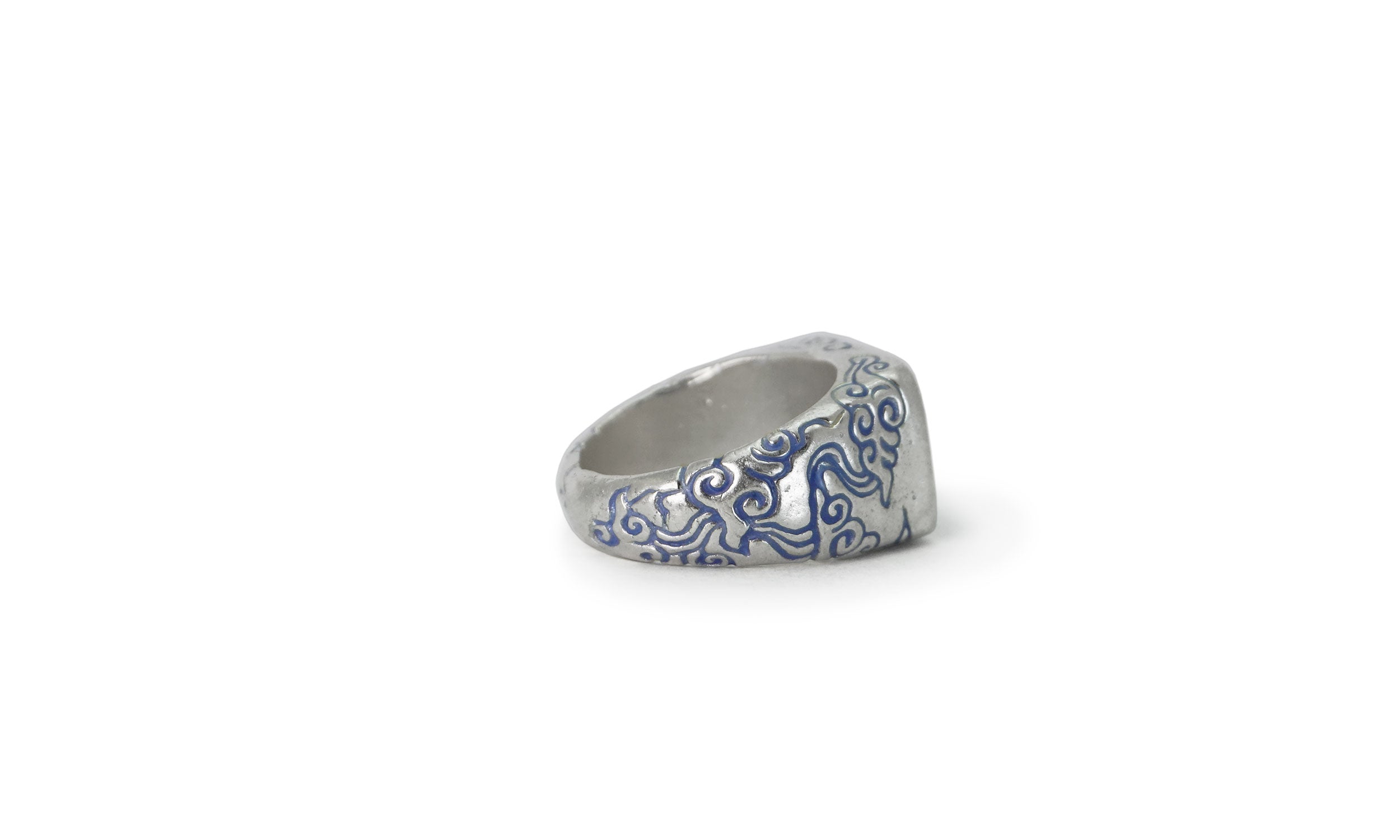 PEGGY | SILVER SIGNET RING