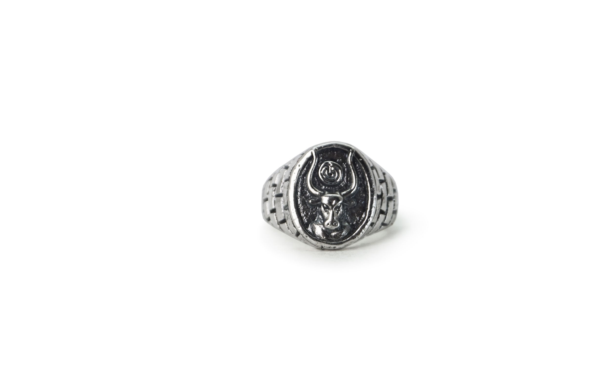 MINOS | SILVER SIGNET RING