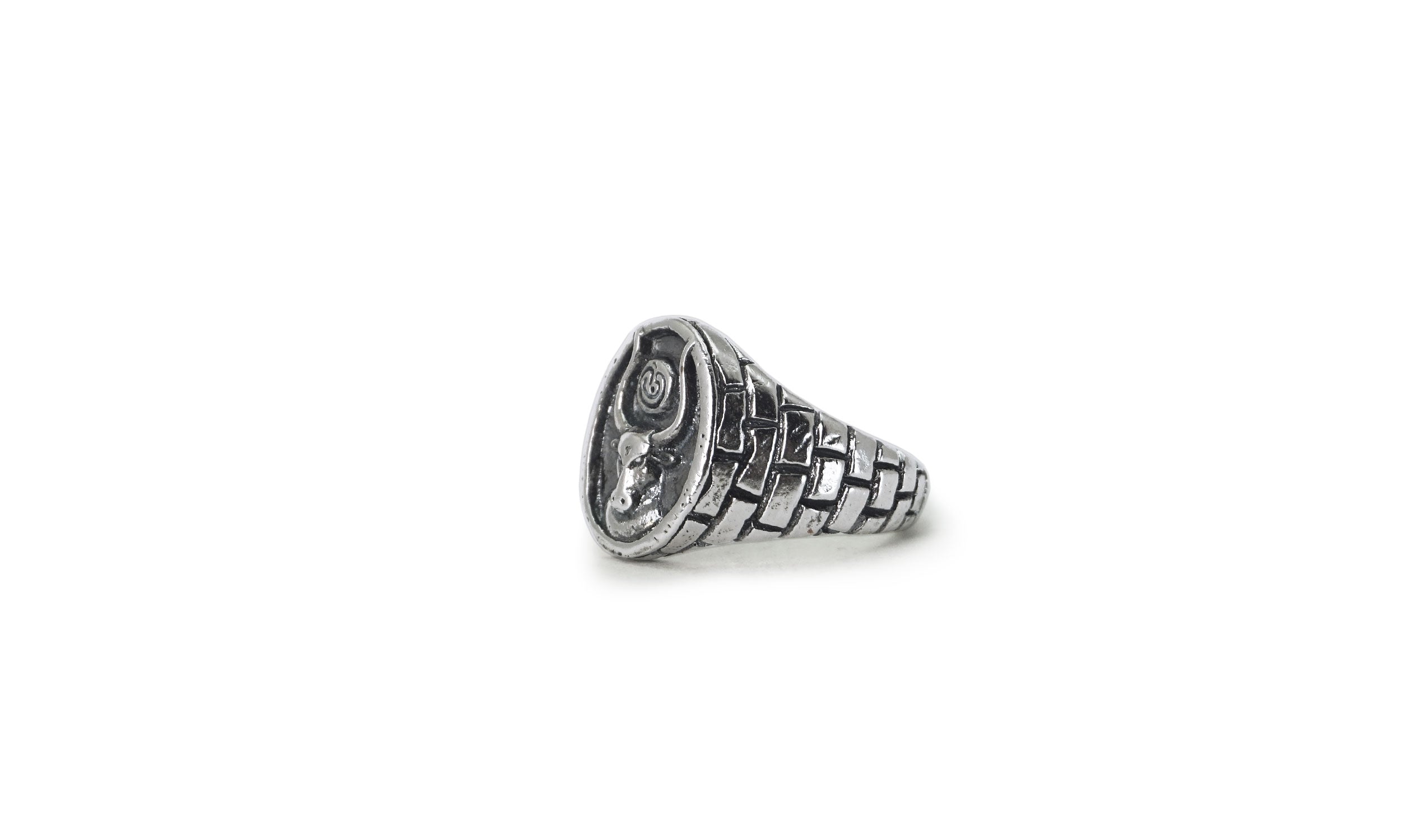 MINOS | SILVER SIGNET RING