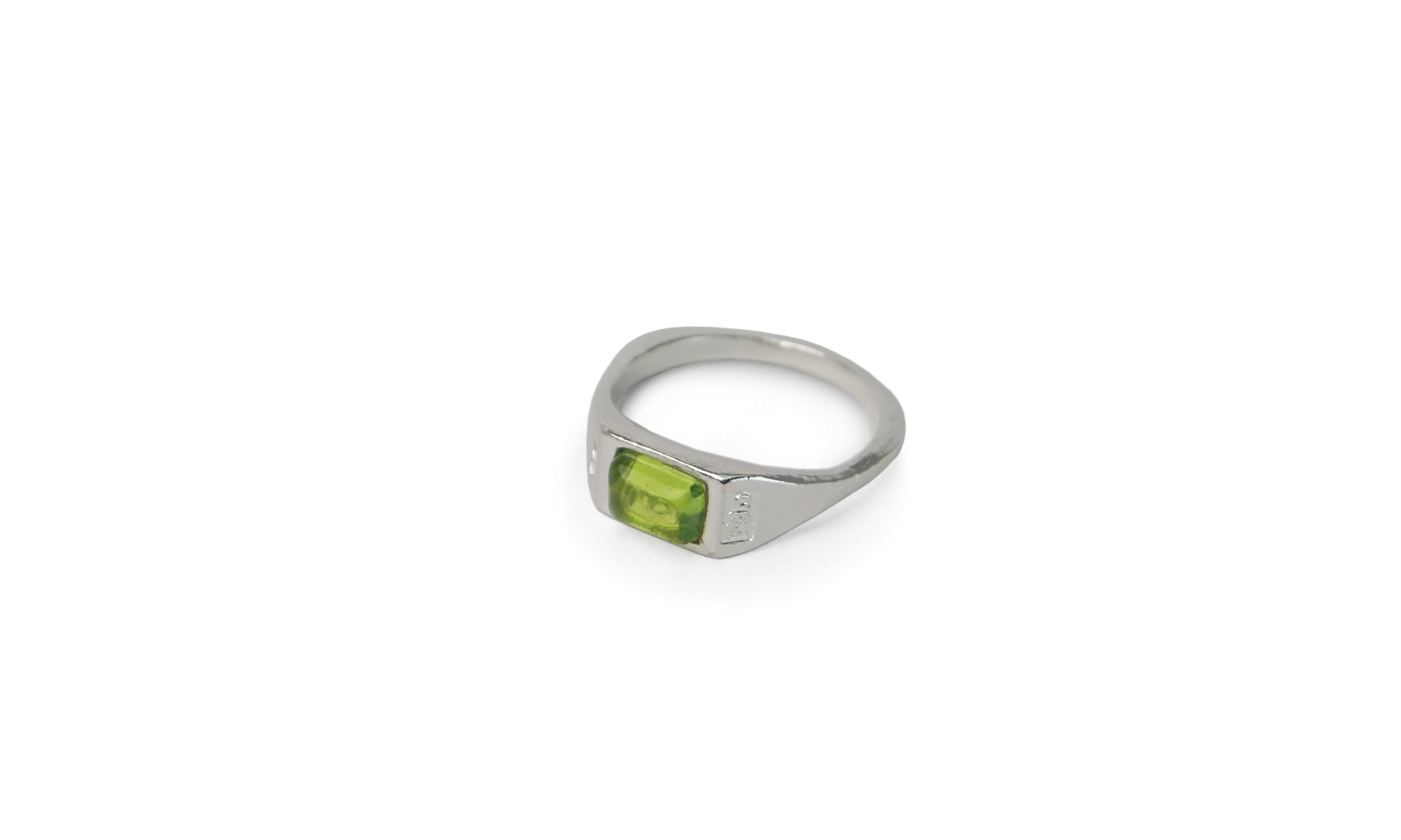 LIL-1 | BUTTON CAB GEMSTONE RING