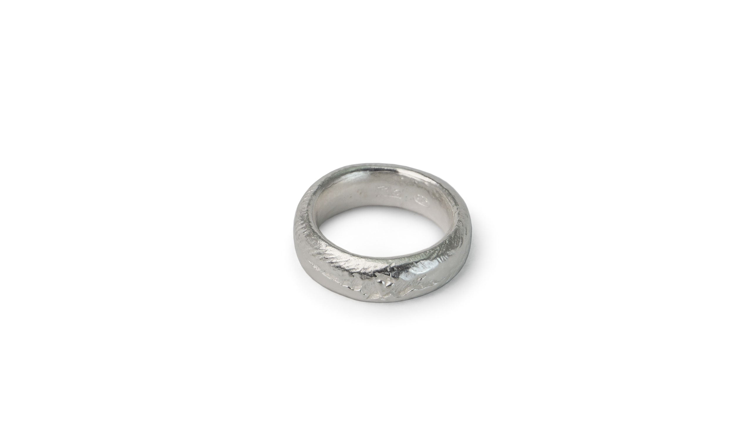POTONG | HAND CUT HEART SILVER BAND