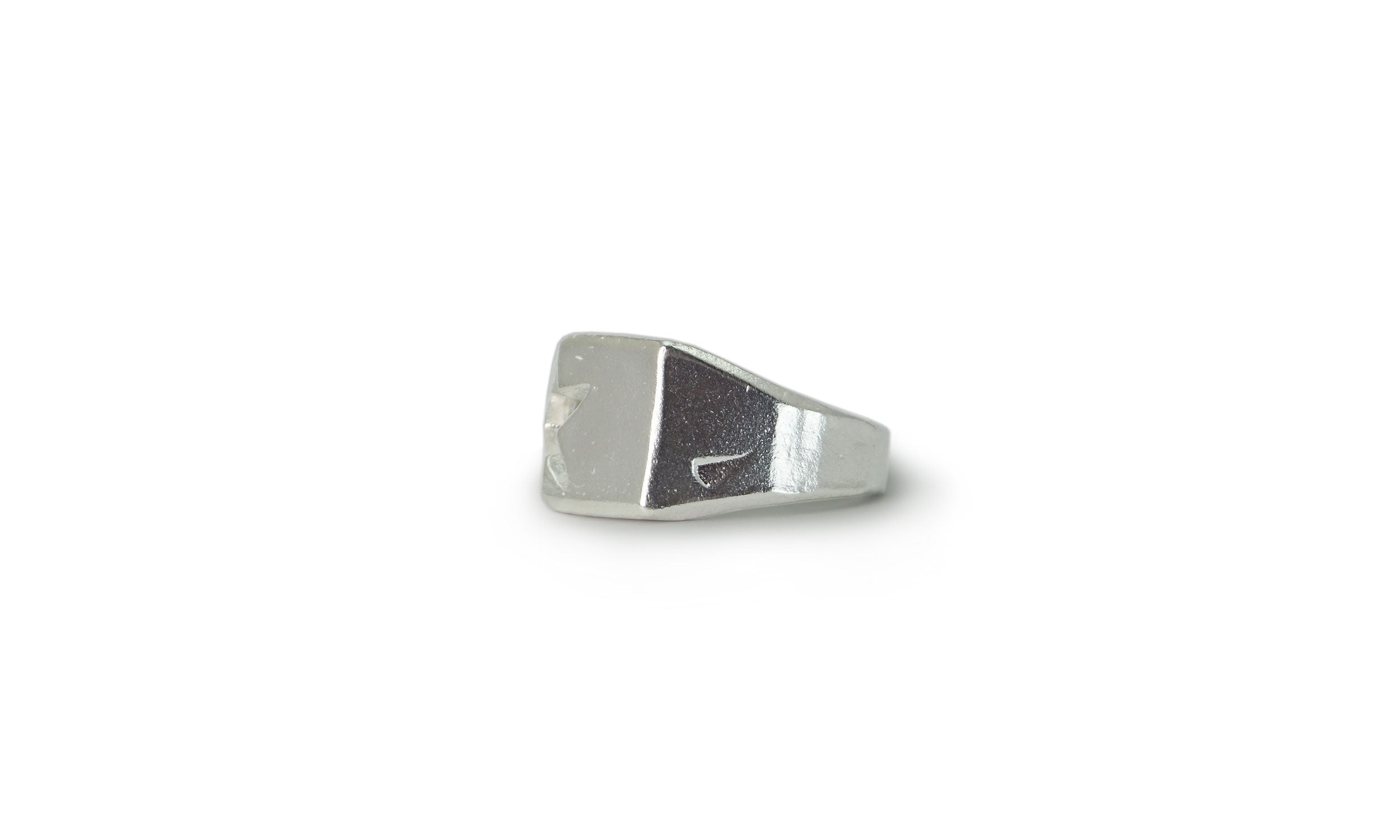 SCHLICE | CUTOUT SILVER SIGNET RING