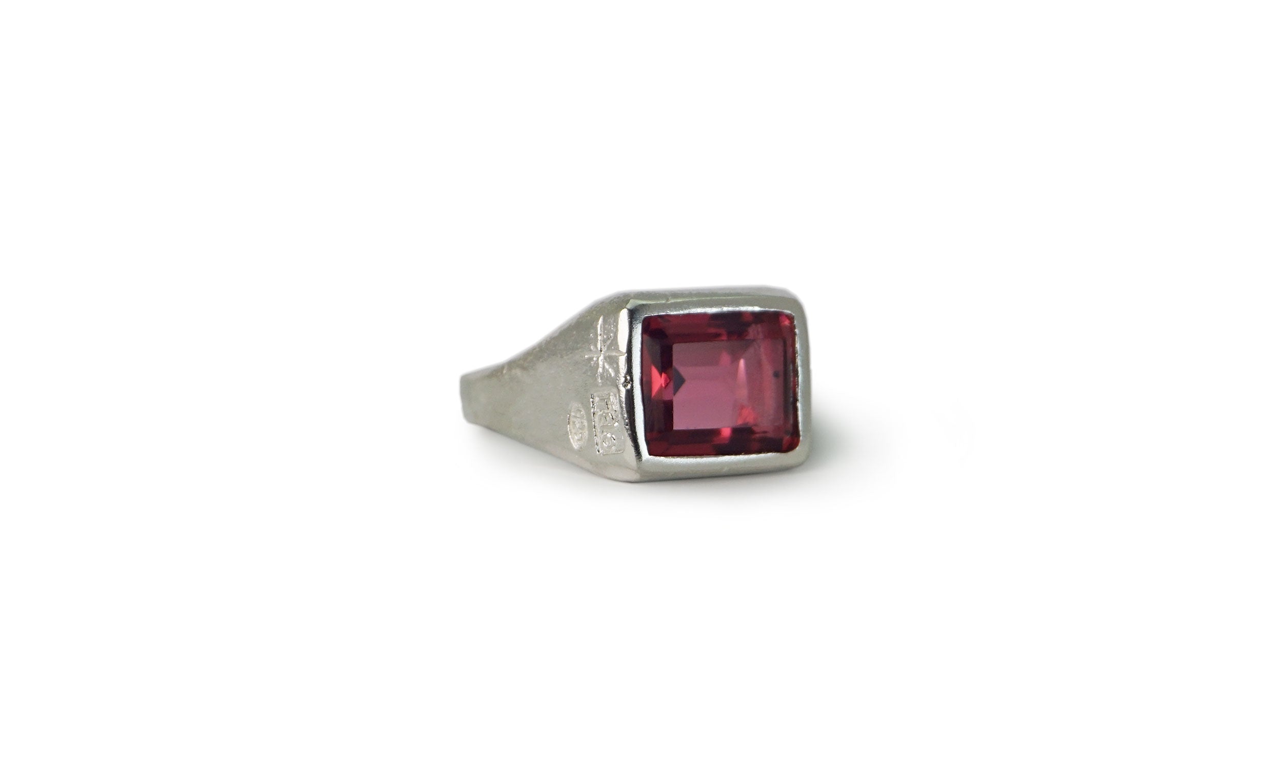 RAJA | FACETED GEMSTONE RING