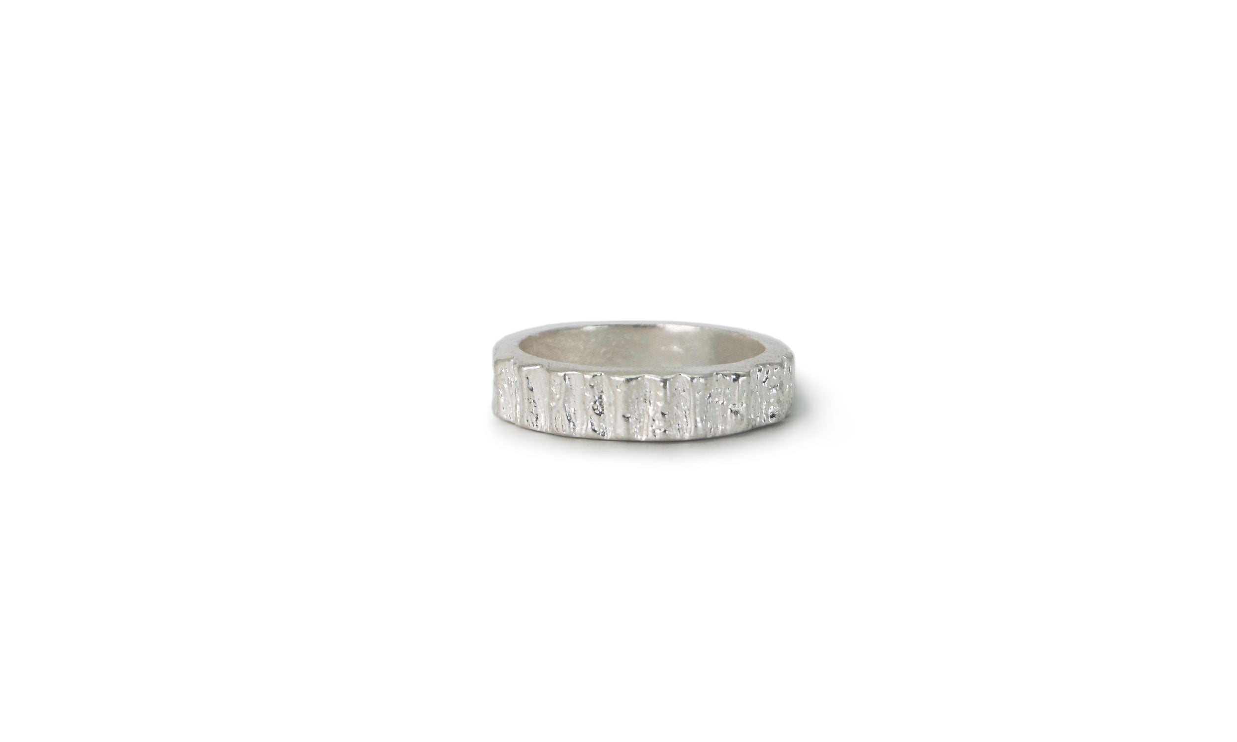 GIGI SLIM | TEXTURED SILVER BAND