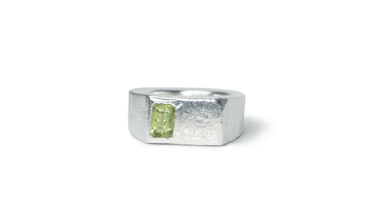 IKUT | CHUNKY GEMSTONE SIGNET RING